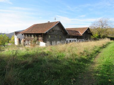 Bauernhaus zum Kauf 275.000 € 239 m² 4.504 m² Grundstück frei ab sofort Zenting Zenting 94579