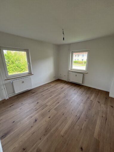 Wohnung zur Miete 390 € 2 Zimmer 39 m² Erdgeschoss Flensburger Straße 75 Kronwerk - Nord Rendsburg 24768