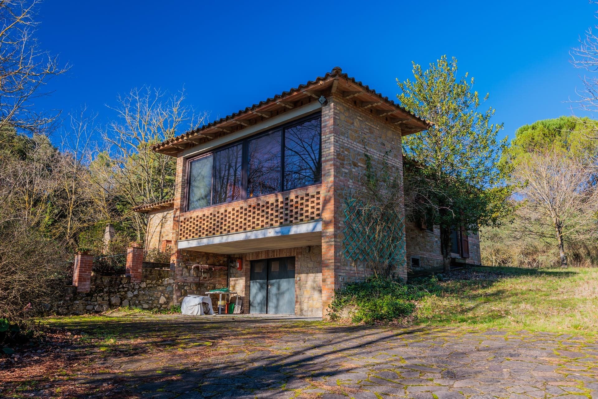 Villa zum Kauf 330.000 € 6 Zimmer 215 m²<br/>Wohnfläche 5.000 m²<br/>Grundstück ab sofort<br/>Verfügbarkeit San Gimignano 53037