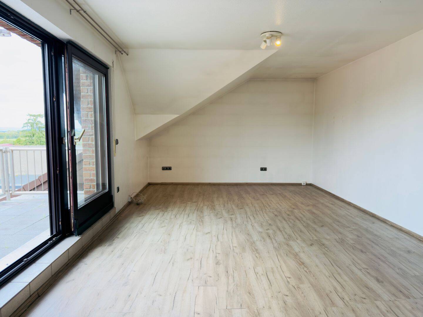 Immobilie in Langerwehe - Total flexibel! Einfamilienhaus mit Einliegerwohnung! - Bild 4