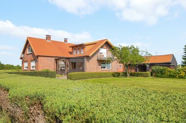 Haus zum Kauf 225.000 € 9 Zimmer 221,8 m² 1.903 m² Grundstück Völlenerkönigsfehn Rhauderfehn 26817