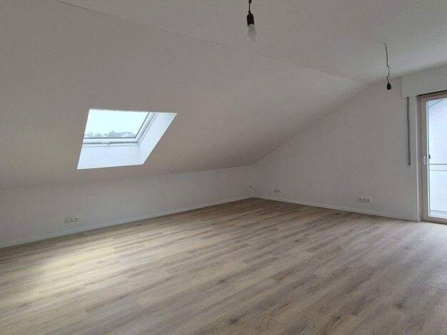Wohnung zur Miete 990 € 2 Zimmer 76 m² 2. Geschoss Niefern Niefern-Öschelbronn 75223
