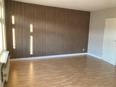 Wohnung zur Miete 500 € 2 Zimmer 65 m² Geschoss 3/3 Fritz-Reuter-Str. 40 Paulsstadt Schwerin 19053