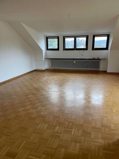 Wohnung zur Miete 1.000 € 3 Zimmer 97 m² Dachgeschoss frei ab sofort Weilersweg Bad Soden Bad Soden-Salmünster 63628