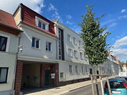 Mehrfamilienhaus zum Kauf als Kapitalanlage geeignet 2.450.000 € 1.777,7 m² 3.021 m² Grundstück Güstrow 18273