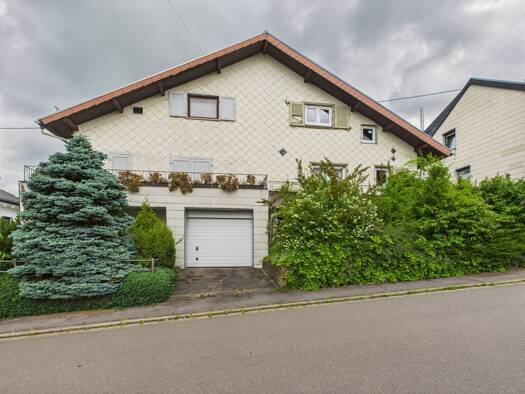 Doppelhaushälfte zum Kauf 115.000 € 4 Zimmer 89 m² 923 m² Grundstück Holz Heusweiler / Holz 66265