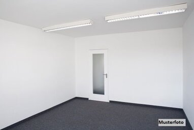 Wohnung zum Kauf 16.000 € 3 Zimmer 61 m² Mosel Zwickau 08058