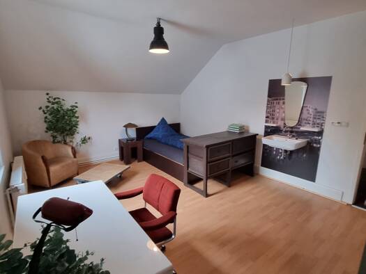 WG-Zimmer zur Miete 590 € 20 m² 1. Geschoss frei ab sofort Königsteiner Straße 50 Höchst Frankfurt am Main 65929