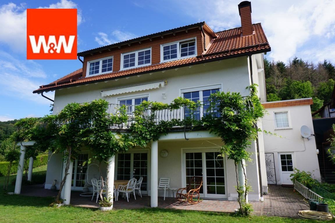Einfamilienhaus zum Kauf 535.000 € 7 Zimmer 270 m²<br/>Wohnfläche 1.175 m²<br/>Grundstück Bad Laasphe Bad Laasphe 57334