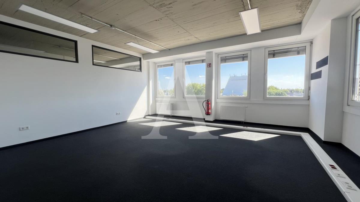 Büro-/Praxisfläche zur Miete 11 € 380 m²<br/>Bürofläche ab 187 m²<br/>Teilbarkeit Ossendorf Köln 50827