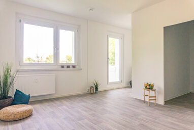 Wohnung zur Miete 185 € 1 Zimmer 34,3 m² 3. Geschoss Walter-Ranft-Str. 1 Hutholz 645 Chemnitz 09123