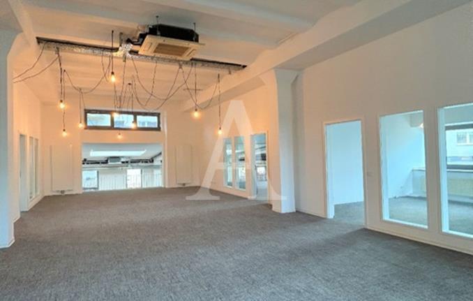 Büro-/Praxisfläche zur Miete 22 € 389,6 m²<br/>Bürofläche ab 389,6 m²<br/>Teilbarkeit Neustadt - Süd Köln 50674