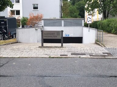 Tiefgaragenstellplatz zur Miete provisionsfrei 95 € Terofalstraße 71 Blumenau München 80689