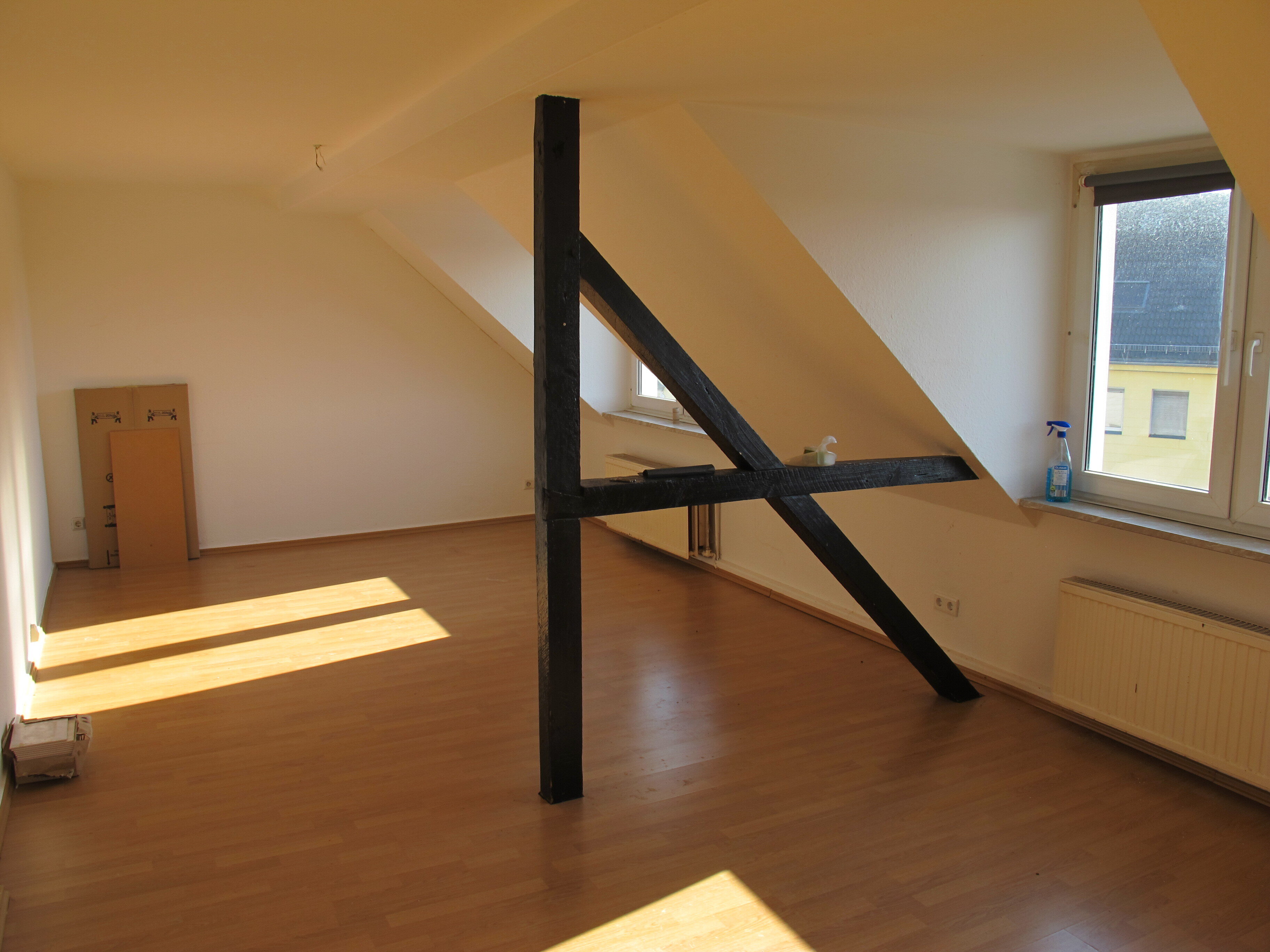 Wohnung zur Miete 335 € 1 Zimmer 44 m²<br/>Wohnfläche 3. Stock<br/>Geschoss Gräfrather Straße 31 Vohwinkel - Mitte Wuppertal 42329