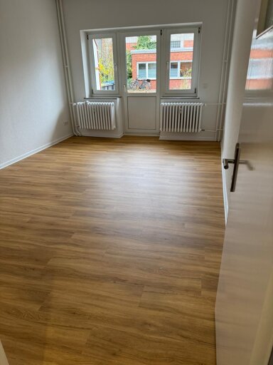 Wohnung zur Miete 1.050 € 3,5 Zimmer 83,6 m² Ringstr. 85 Südfriedhof Bezirk 5 Kiel 24114