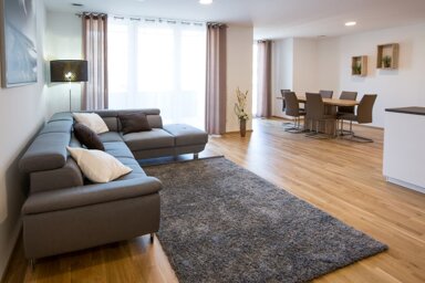 Wohnung zur Miete Wohnen auf Zeit 3.850 € 6 Zimmer 118 m² frei ab 01.03.2025 Salamanderplatz Kornwestheim Kornwestheim 70806