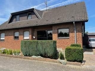 Einfamilienhaus zum Kauf 365.000 € 7 Zimmer 200 m²<br/>Wohnfläche 605 m²<br/>Grundstück Venrath Erkelenz 41812