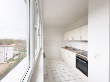 Wohnung zur Miete 357,61 € 1 Zimmer 42,3 m² 5. Geschoss Am Weinhof 2 Nordpark Magdeburg, 5. Etage Mitte (Dachgeschoss) 39106