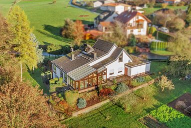 Einfamilienhaus zum Kauf 429.000 € 8 Zimmer 266 m² 1.188 m² Grundstück Wenings Gedern 63688