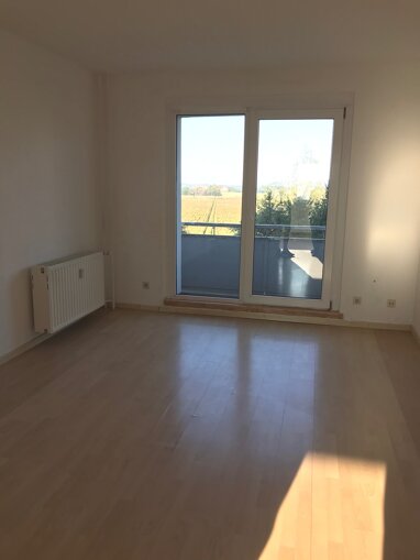 Wohnung zur Miete 386 € 3 Zimmer 67,1 m² 3. Geschoss Elsterwerdaer Str. 51 Großenhain Großenhain 01558