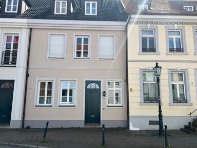 Haus zum Kauf provisionsfrei 2.015.000 € 5 Zimmer 214,5 m² 198 m² Grundstück frei ab sofort Kaiserswerth Düsseldorf 40489