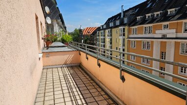 Wohnung zur Miete 439 € 2 Zimmer 39,5 m² 4. Geschoss Siegfriedstraße 1-3 Neustadt - Süd Köln 50678