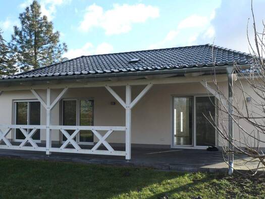 Einfamilienhaus zum Kauf 399.000 € 4 Zimmer 110 m² 557 m² Grundstück frei ab sofort Neuendorf Lübben (Spreewald) 15907