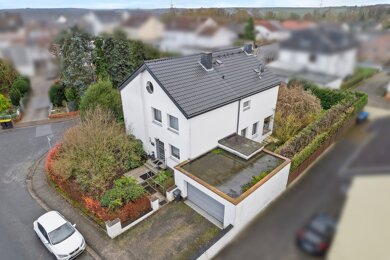 Einfamilienhaus zum Kauf 629.000 € 8 Zimmer 170 m² 706 m² Grundstück Assenheim Niddatal 61194