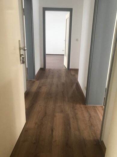 Wohnung zur Miete 490 € 3 Zimmer 70 m² EG Kienbergstraße 5 Trogen Trogen 95183