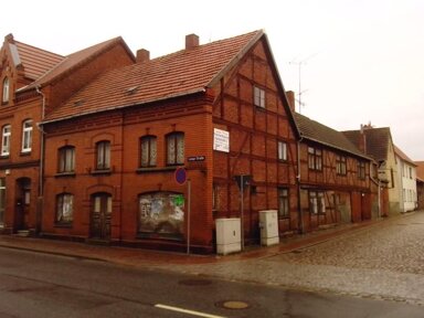 Mehrfamilienhaus zum Kauf 8.000 € 10 Zimmer 200 m² 404 m² Grundstück Goldberg Goldberg 19399