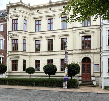 Wohnung zur Miete 530 € 2 Zimmer 57 m² August-Bebel-Straße 4 Schelfstadt Schwerin 19055