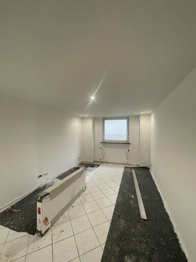 Wohnung zur Miete 990 € 4 Zimmer 110 m² EG frei ab sofort Biewerer Straße 197 Biewer 2 Trier 54293