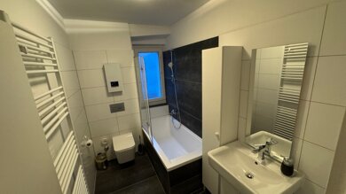 Wohnung zur Miete 1.000 € 3,5 Zimmer 100 m² 2. Geschoss frei ab 01.03.2025 Barmen Wuppertal 42289