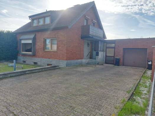 Einfamilienhaus zum Kauf 298.000 € 5 Zimmer 135,6 m² 649 m² Grundstück Rath Nörvenich 52388