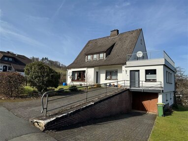 Mehrfamilienhaus zum Kauf 218.000 € 6 Zimmer 167 m² 593 m² Grundstück Hallenberg Hallenberg 59969
