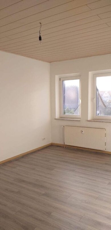 Wohnung zur Miete 495 € 4 Zimmer 116 m² frei ab 01.03.2025 Hauptstraße 70 Lossa Finne 06647