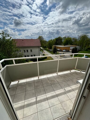 Wohnung zur Miete 250 € 1 Zimmer 45 m² 2. Geschoss Straße der Jugend 2 Ronneburg Ronneburg 07580