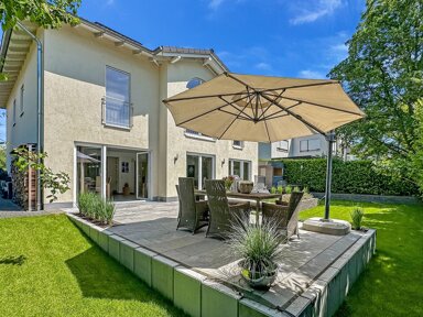 Villa zum Kauf 1.550.000 € 8 Zimmer 251 m² 561 m² Grundstück frei ab 01.04.2025 Hochkreuz-Regierungsviertel Bonn 53175