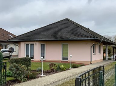 Einfamilienhaus zum Kauf 3 Zimmer 80 m² 1.036 m² Grundstück Friedrichshainer Straße 17 Tschernitz Tschernitz 03130