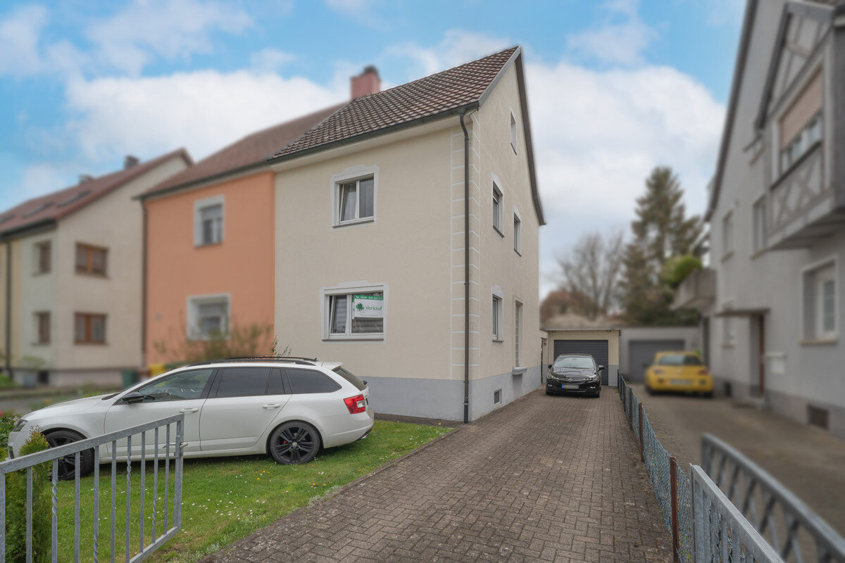 Doppelhaushälfte zum Kauf 359.900 € 4,5 Zimmer 87,5 m²<br/>Wohnfläche 366 m²<br/>Grundstück Sturmbühl - FH Polizei Villingen Schwenningen 78054