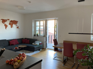 Wohnung zur Miete 2 Zimmer 64 m² 3. Geschoss frei ab sofort Zentrum Regensburg 93047