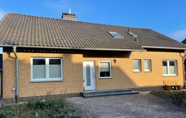 Einfamilienhaus zur Miete 1.100 € 5 Zimmer 170 m² 669 m² Grundstück Margaretenweg Henglarn Lichtenau 33165