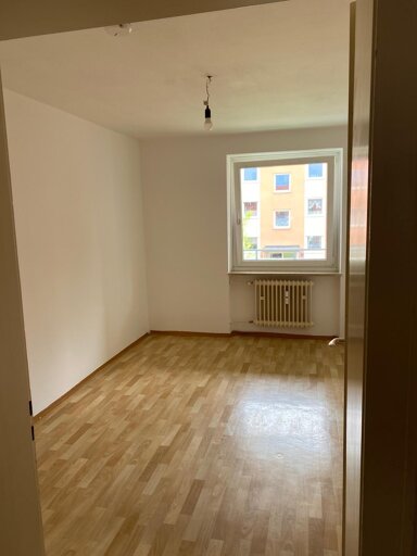 Wohnung zur Miete 1.300 € 3 Zimmer 70 m² 1. Geschoss frei ab sofort Tristanstraße 15 Neugermering München 82110