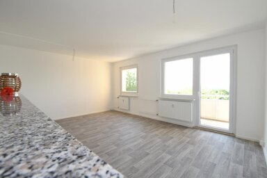 Wohnung zur Miete 460 € 3 Zimmer 69 m² 6. Geschoss frei ab sofort Südstraße 35 Hohenstein-Ernstthal Hohenstein-Ernstthal 09337