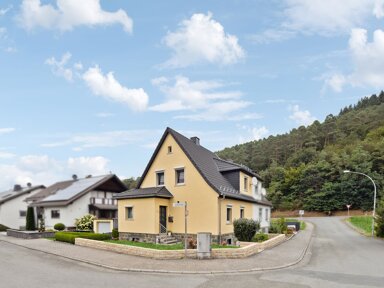 Doppelhaushälfte zum Kauf 285.000 € 5 Zimmer 100 m² 254 m² Grundstück Bicken Mittenaar 35756