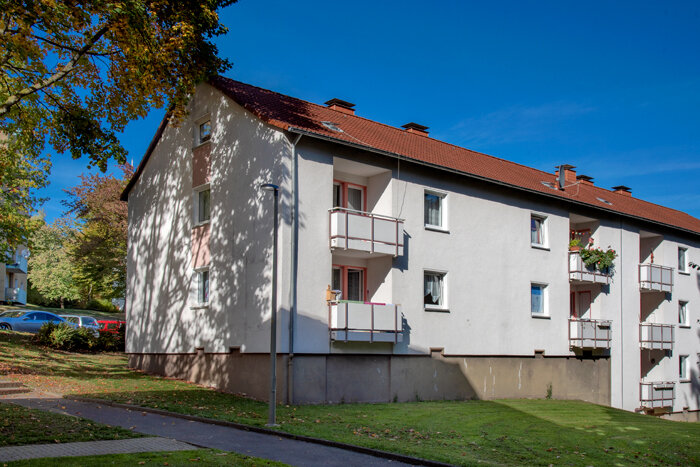 Wohnung zur Miete 619 € 3 Zimmer 67 m²<br/>Wohnfläche 1. Stock<br/>Geschoss 02.08.2024<br/>Verfügbarkeit Stormstraße 36 Geisweid - Ruhrst / Hoher Rain Siegen 57078