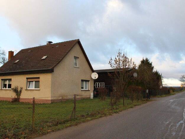 Einfamilienhaus zum Kauf 169.000 € 5 Zimmer 102,4 m² 4.278 m² Grundstück Groß Luckow 17337