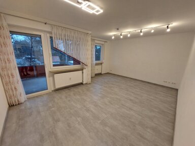 Wohnung zur Miete 815 € 3 Zimmer 74 m² 1. Geschoss frei ab sofort Donauschwabenstraße Röthenbach Röthenbach an der Pegnitz 90552