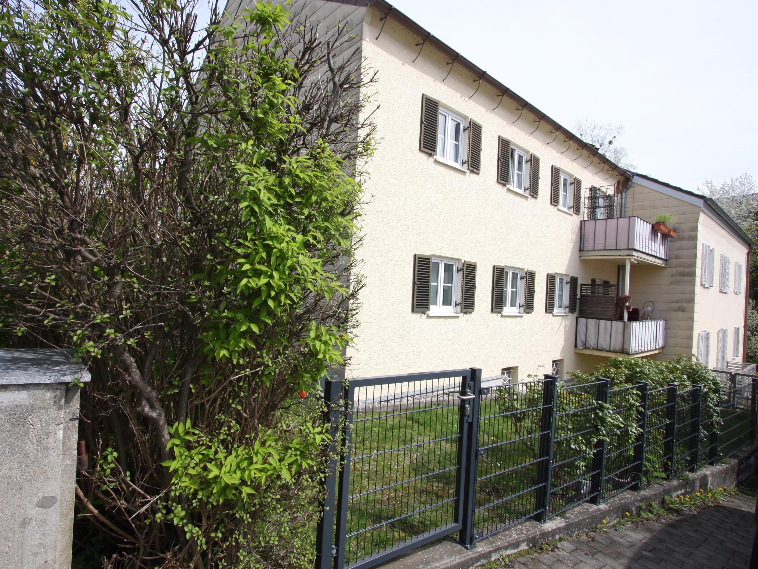 Mehrfamilienhaus zum Kauf 1.190.000 € 15 Zimmer 457 m²<br/>Wohnfläche 1.274 m²<br/>Grundstück Burghausen Burghausen 84489