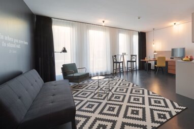 Wohnung zur Miete Wohnen auf Zeit 2.876 € 1 Zimmer 35 m² frei ab 27.09.2024 Petra-Kelly-Straße Schwere-Reiter-Straße München 80797